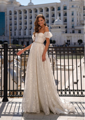 Strapless Beaded Lace Glitter Wedding Dress Strapless Beaded Lace Glitter Wedding Dress